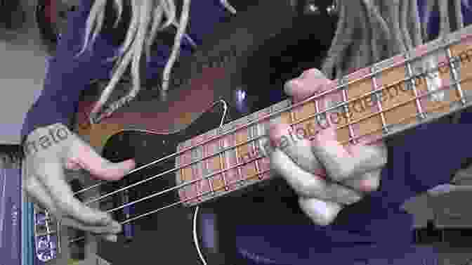 Demonstrating Fingerstyle Bass Playing Technique Play Like Jaco Pastorius: The Ultimate Bass Lesson (GUITARE BASSE)