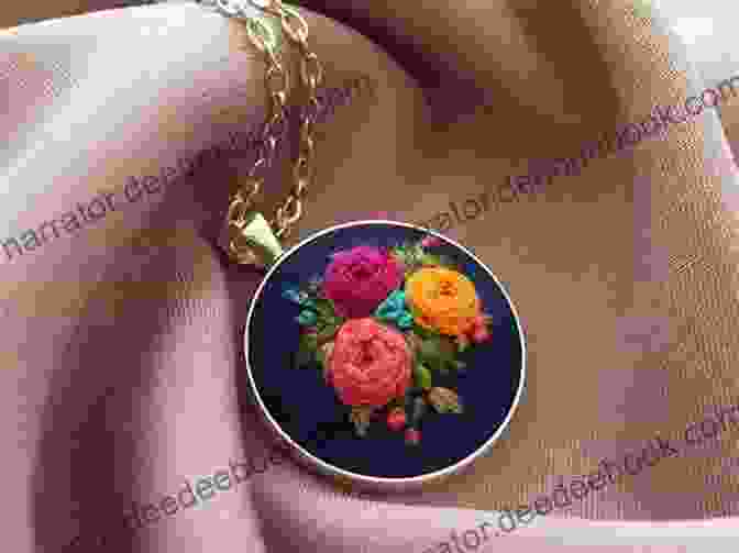 Embroidered Earrings And Necklace With Floral Embroidery Be Creative: 101 Ideas To Treasure (Knitting Crocheting And Embroidery 2)