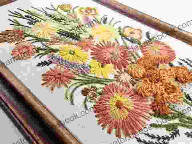 Embroidered Wall Art With Intricate Floral Designs Be Creative: 101 Ideas To Treasure (Knitting Crocheting And Embroidery 2)